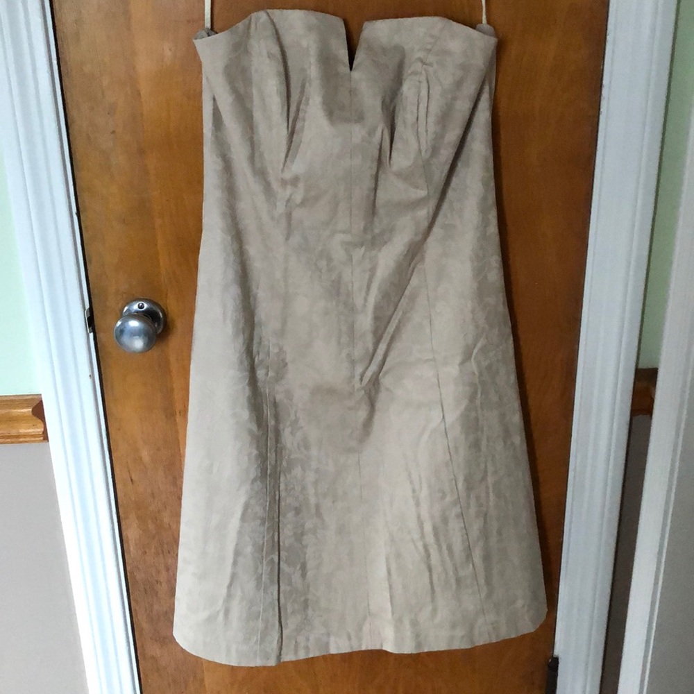 Strapless dress